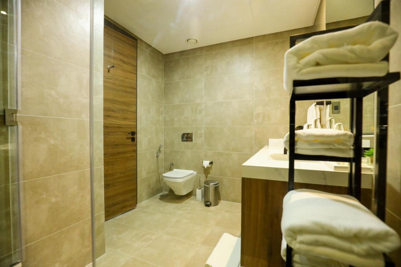 מלון מנאמה Charthouse Bahrain מראה חיצוני תמונה Bathroom