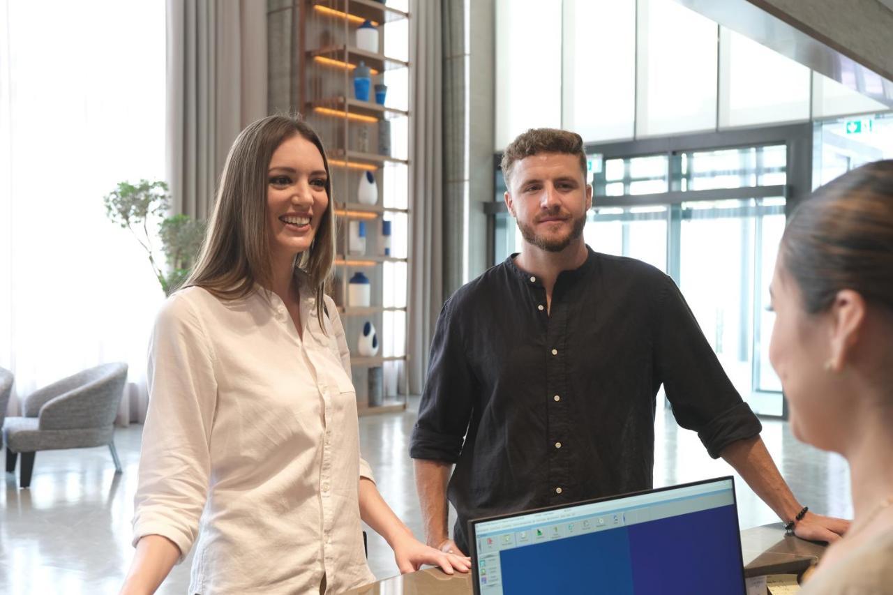 מלון מנאמה Charthouse Bahrain מראה חיצוני תמונה Students at the University of Applied Sciences and Medical University of Southern Tyrol