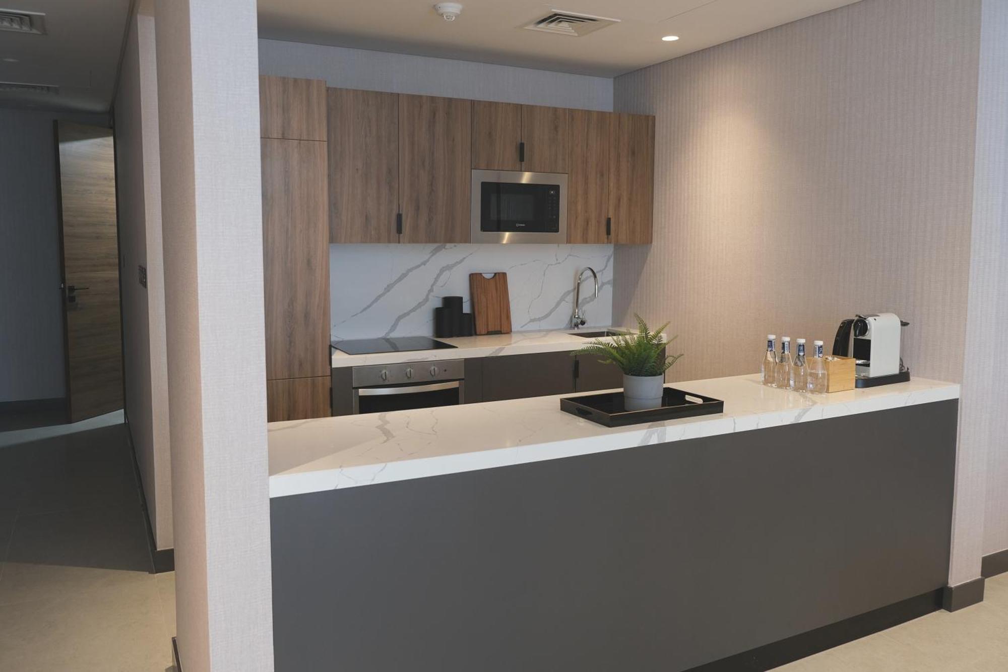 מלון מנאמה Charthouse Bahrain מראה חיצוני תמונה Kitchen